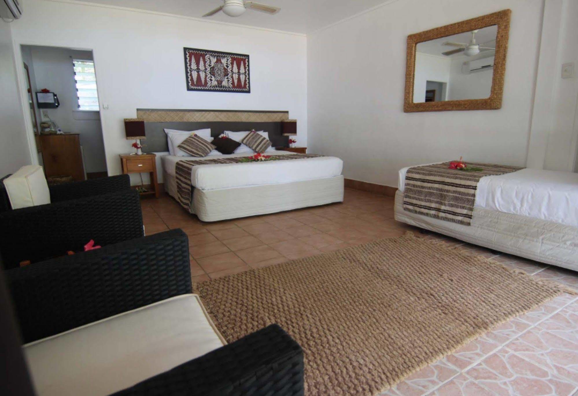 Tongan Beach Resort Utungake Екстер'єр фото