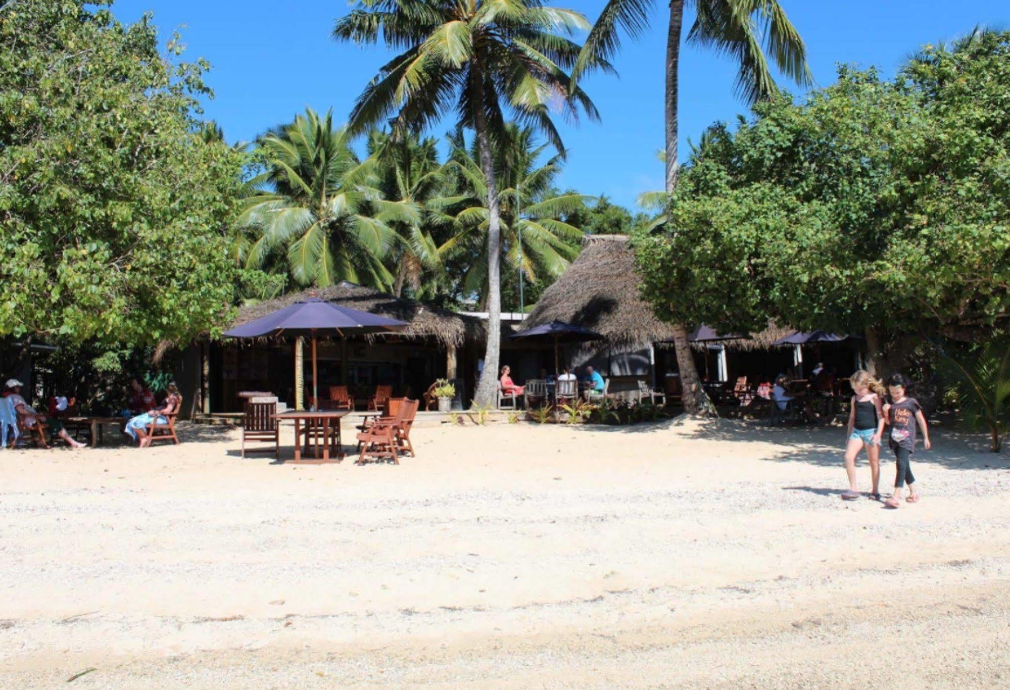 Tongan Beach Resort Utungake Екстер'єр фото